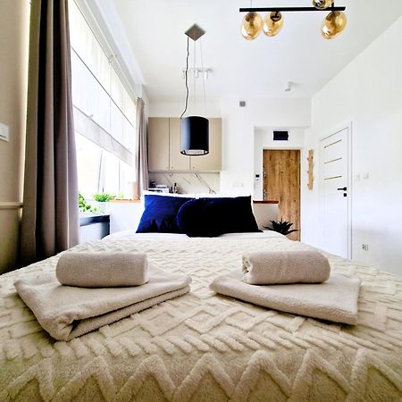 J&W Apartments Grojecka Glam Flat Warsaw Exterior photo