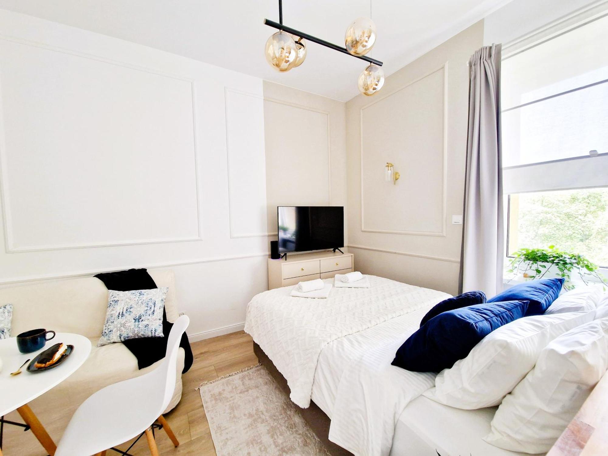 J&W Apartments Grojecka Glam Flat Warsaw Exterior photo